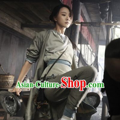 Ancient Chinese Light Grey Kung Fu Uniform for Women