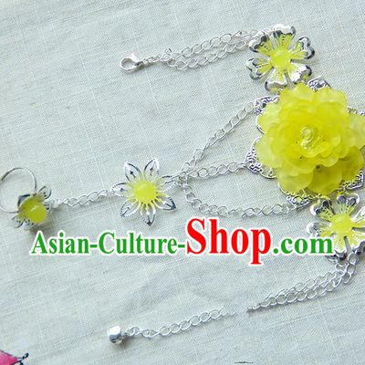 Traditional Handmade Chinese Ancient Princess Classical Accessories Jewellery Yellow Flowers Bracelets Chain Bracelet with Ring for Women