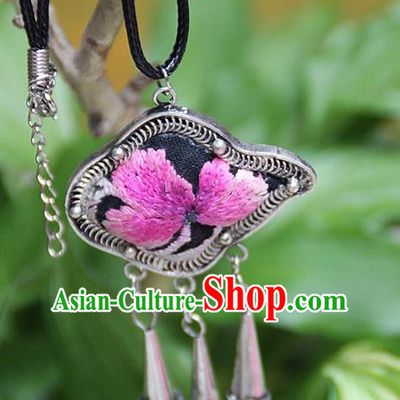 Traditional Chinese Miao Nationality Crafts Hmong Handmade Silver Embroidery Pendant, Ethnic Minority Miao Necklace Accessories Bells Pendant for Women