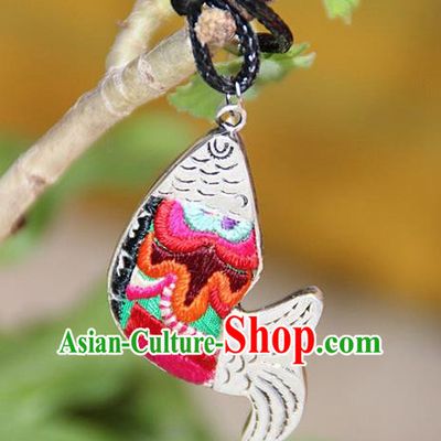 Traditional Chinese Miao Nationality Crafts, Hmong Handmade Miao Silver Embroidery Pendant, Miao Ethnic Minority Necklace Fish Accessories Pendant for Women