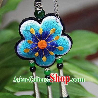 Traditional Chinese Miao Nationality Crafts Jewelry Accessory, Hmong Handmade Miao Silver Embroidery Blue Flowers Green Beads Tassel Pendant, Miao Ethnic Minority Necklace Accessories Pendant for Women