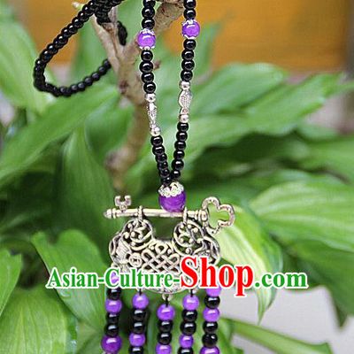 Traditional Chinese Miao Nationality Crafts Jewelry Accessory, Hmong Handmade Miao Silver Beads Tassel Chinese Knot Longevity Lock Pendant, Miao Ethnic Minority Necklace Accessories Sweater Chain Pendant for Women