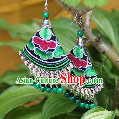 Traditional Chinese Miao Nationality Crafts Jewelry Accessory, Hmong Handmade Embroidery Beads Earrings, Miao Ethnic Minority Eardrop Accessories Ear Pendant for Women