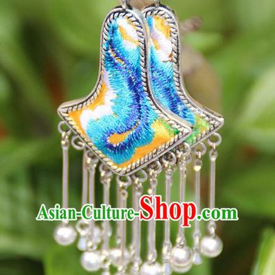 Traditional Chinese Miao Nationality Crafts Jewelry Accessory, Hmong Handmade Embroidery Miao Silver Bells Tassel Earrings, Miao Ethnic Minority Eardrop Accessories Ear Pendant for Women