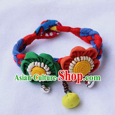 Traditional Chinese Miao Ethnic Minority Palace Jewelry Accessories Wristbands Bracelet, Hmong Handmade Bells Bracelet for Women