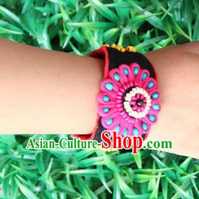 Traditional Chinese Miao Ethnic Minority Palace Jewelry Accessories Wristbands Bracelet, Hmong Handmade Bracelet Chain Bracelet for Women
