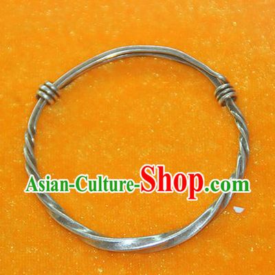 Traditional Chinese Miao Ethnic Minority Pure Silver Bracelet, Hmong Handmade Bracelet Jewelry Accessories for Women