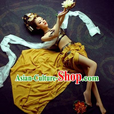 Traditional Ancient Chinese Dunhuang Flying Fairy Costume, Chinese Han Dynasty Dance Ribbon Dress, Cosplay Chinese Peri Imperial Empress Tailing Black Embroidered Clothing for Women
