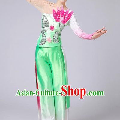 Traditional Chinese Yangge Fan Dancing Costume, Folk Dance Yangko Uniforms, Classic Umbrella Dance Elegant Dress Drum Dance Flowers Green Clothing for Women