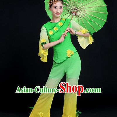 Traditional Chinese Yangge Fan Dancing Costume, Folk Dance Yangko Mandarin Sleeve Jasmine Flower Blouse and Pants Uniforms, Classic Dance Elegant Dress Drum Dance Green Clothing for Women