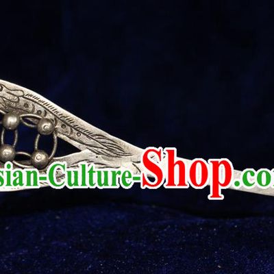 Traditional Chinese Miao Nationality Crafts Jewelry Accessory Classical Hair Accessories, Hmong Handmade Miao Silver Palace Lady Hair Sticks Hair Claw, Miao Ethnic Minority Hair Fascinators Hairpins for Women