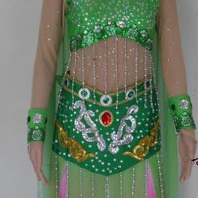 Traditional Chinese Yangge Fan Dancing Costume, Folk Dance Yangko Paillette Tassel Uniforms, Classic Lotus Flower Dance Dress Elegant Drum Dance Clothing for Women