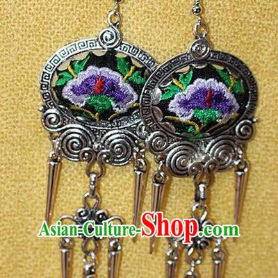 Traditional Chinese Miao Nationality Crafts Jewelry Accessory Classical Earbob Accessories, Hmong Handmade Miao Silver Embroidery Bells Tassel Palace Lady Earrings, Miao Ethnic Minority Eardrop for Women