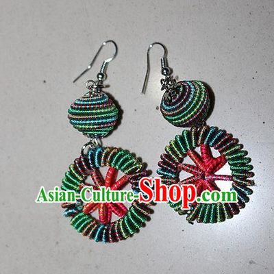 Traditional Chinese Miao Nationality Crafts Jewelry Accessory Classical Earbob Accessories, Hmong Handmade Kinking Palace Lady Round Earrings, Miao Ethnic Minority Weave Eardrop for Women