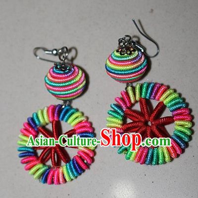 Traditional Chinese Miao Nationality Crafts Jewelry Accessory Classical Earbob Accessories, Hmong Handmade Kinking Palace Lady Round Earrings, Miao Ethnic Minority Weave Eardrop for Women