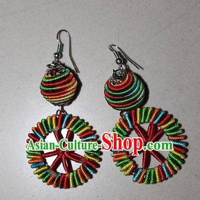 Traditional Chinese Miao Nationality Crafts Jewelry Accessory Classical Earbob Accessories, Hmong Handmade Kinking Palace Lady Round Earrings, Miao Ethnic Minority Weave Eardrop for Women