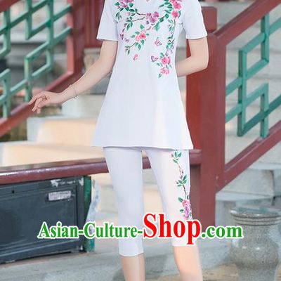 Traditional Ancient Chinese National Costume, Elegant Hanfu Embroidery Peach Blossom Flowers White T-Shirt, China Tang Suit Blouse Cheongsam Upper Outer Garment Qipao Shirts Clothing for Women
