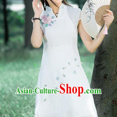 Traditional Ancient Chinese National Costume, Elegant Hanfu Mandarin Qipao Embroidered White Stand Collar Dress, China Tang Suit Plated Buttons Cheongsam Upper Outer Garment Elegant Dress Clothing for Women