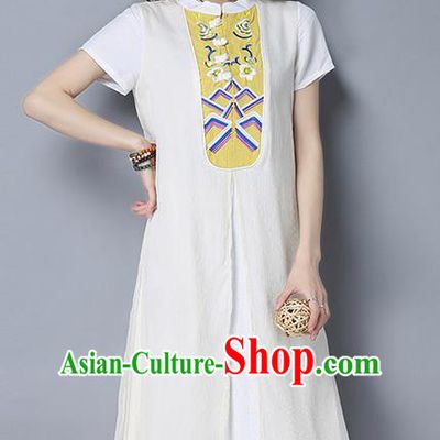 Traditional Ancient Chinese National Costume, Elegant Hanfu Mandarin Qipao Embroidery Stand Collar White Dress, China Tang Suit Chirpaur Republic of China Cheongsam Upper Outer Garment Elegant Dress Clothing for Women