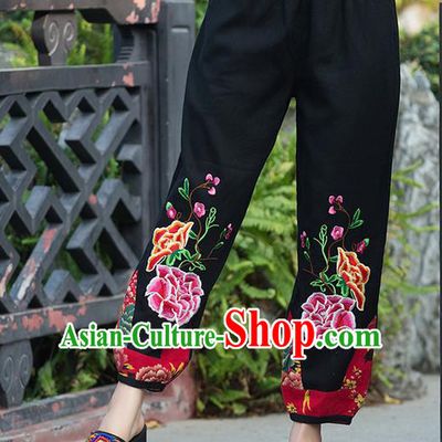 Traditional Chinese National Costume Plus Fours, Elegant Hanfu Red Patch Embroidered Peony Bloomers, China Ethnic Minorities Tang Suit Folk Dance Pantalettes for Women