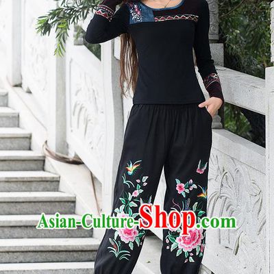 Traditional Chinese National Costume Plus Fours, Elegant Hanfu Embroidered Peony Black Bloomers, China Ethnic Minorities Folk Dance Tang Suit Pantalettes for Women