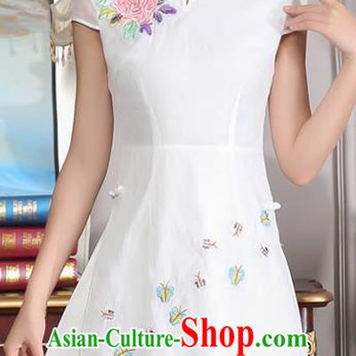 Traditional Ancient Chinese National Costume, Elegant Hanfu Mandarin Qipao Stand Collar Embroidery White Dress, China Tang Suit Chirpaur Republic of China Cheongsam Upper Outer Garment Elegant Dress Clothing for Women