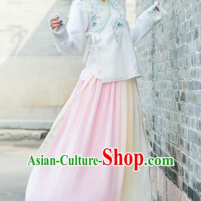 Traditional Ancient Chinese Costume, Elegant Hanfu Young Lady Clothing Embroidered Slant Opening Blouse and Dress, China Ming Dynasty Princess Elegant Blouse and Skirt Complete Set for Women