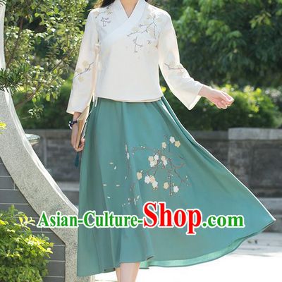 Traditional Ancient Chinese National Pleated Skirt Costume, Elegant Hanfu Embroidery Wintersweet Flowers Long Green Skirt, China Tang Suit Bust Skirt for Women