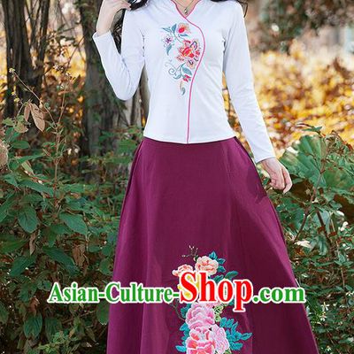 Traditional Chinese National Costume, Elegant Hanfu Embroidery Flowers White T-Shirt, China Tang Suit Republic of China Blouse Cheongsam Upper Outer Garment Shirts Clothing for Women