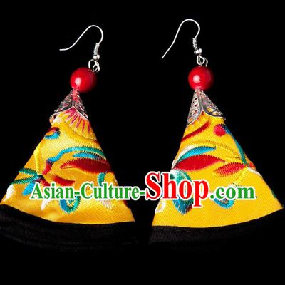 Traditional Chinese Miao Nationality Crafts, Yunnan Hmong Handmade Embroidery Flower Yellow Earrings Pendant, China Ethnic Minority Eardrop Accessories Earbob Pendant for Women