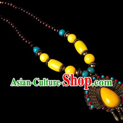 Traditional Chinese Zang Nationality Crafts, Hmong Handmade Tibet Yellow Sweater Chain, Tibetan Ethnic Minority Necklace Accessories Pendant for Women