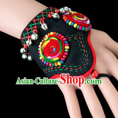Traditional Chinese Miao Nationality Crafts, Yunnan Hmong Handmade Black Fabrics Bracelet Cuff Hand Decorative, China Miao Ethnic Minority Bangle Accessories for Women