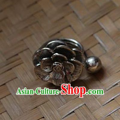 Traditional Chinese Miao Nationality Crafts Jewelry Accessory Classical Flower Ring, Hmong Handmade Miao Silver Palace Finger Ring, Miao Ethnic Minority Ring for Women