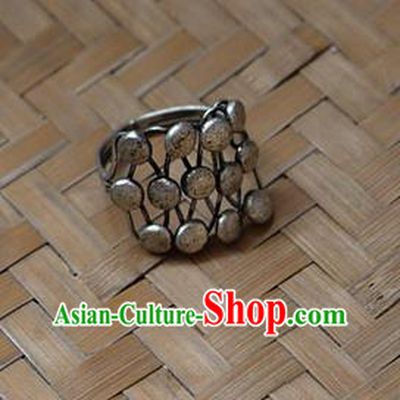 Traditional Chinese Miao Nationality Crafts Jewelry Accessory Classical Ring, Hmong Handmade Miao Silver Palace Finger Ring, Miao Ethnic Minority Ring for Women