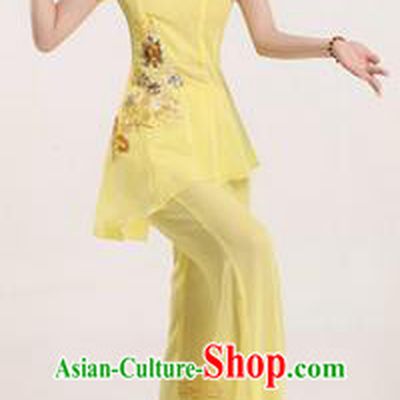 Traditional Chinese Yangge Fan Dancing Costume, Folk Dance Yangko Costume Drum Dance Yellow Clothing for Women