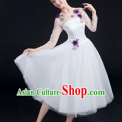 Traditional Chinese Modern Dancing Costume, Women Opening Classic Stage Performance Chorus Singing Group Dance Costume, Modern Dance White Bubble Dress for Women