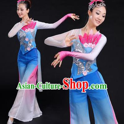 Traditional Chinese Yangge Fan Dancing Costume, Folk Dance Yangko Uniforms, Classic Dance Elegant Paillette Dress Drum Dance Blue Clothing for Women