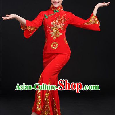 Traditional Chinese Yangge Fan Dancing Costume, Folk Dance Yangko Paillette Uniforms, Classic Umbrella Dance Elegant Red Dress Drum Dance Clothing for Women