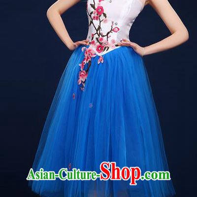 Traditional Chinese Style Modern Dancing Compere Costume, Women Opening Classic Chorus Singing Group Dance Embroider Plum Blossom Uniforms, Modern Dance Classic Dance Blue Dress for Women