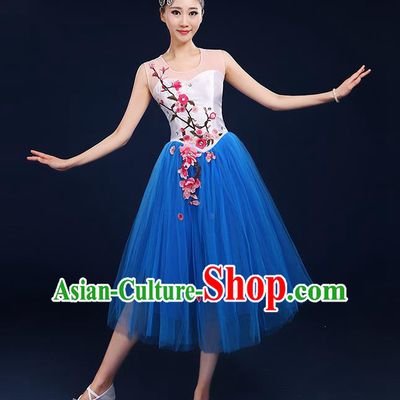 Traditional Chinese Modern Dancing Compere Costume, Women Opening Classic Chorus Singing Group Dance Embroider Plum Blossom Bubble Uniforms, Modern Dance Classic Dance Big Swing Blue Short Dress for Women