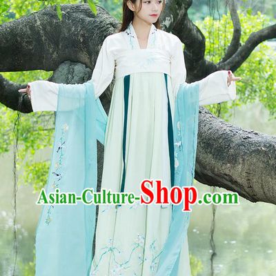 Traditional Ancient Chinese Young Lady Costume Embroidered Green Wearing Silks, Elegant Hanfu Clothing Chinese Tang Dynasty Imperial Princess Brocade Scarf for Women