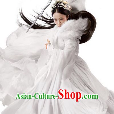 Traditional Ancient Chinese Elegant Female Swordsman Costume, Chinese Ancient Swordswoman Dress, Cosplay Chinese Emprise Film Sword Master Chivalrous Expert Chinese Ming Dynasty Kawaler Hanfu Clothing for Women