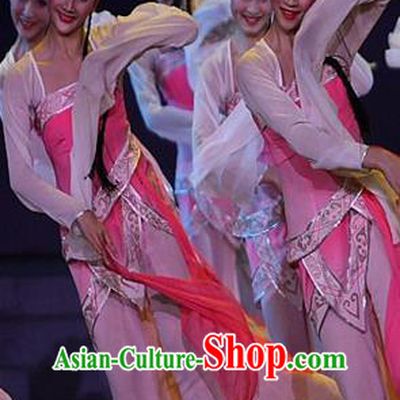 Traditional Chinese Ancient Flying Dance Water-Sleeve Yangge Fan Dancing Pink Dress, Folk Dance Yangko Costume For Women