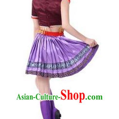 Traditional Chinese Miao Nationality Dancing Costume, Tujia Zu Female Folk Dance Ethnic Pleated Skirt, Chinese Tujia Minority Nationality Paillette Clothing for Women