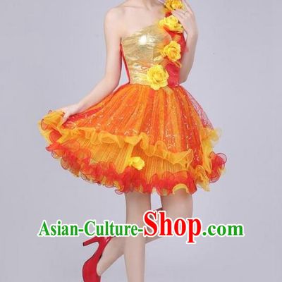 Chinese Compere Performance Costume, Opening Dance Chorus Dress, Modern Dance Classic Dance One-shoulder Yellow Flowers Bubble Dress for Women
