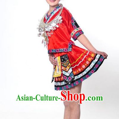 Traditional Chinese Miao Nationality Dancing Costume, Hmong Children Folk Dance Ethnic Pleated Skirt, Chinese Miao Minority Embroidery Red Clothing for Kids