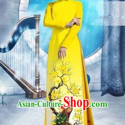 Traditional Top Grade Asian Vietnamese Costumes Classical Printing Peacock Full Dress, Vietnam National Ao Dai Dress Catwalks Debutante Yellow Qipao for Women