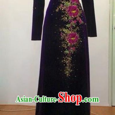 Traditional Top Grade Asian Vietnamese Costumes Classical Embroidery Full Dress, Vietnam National Ao Dai Dress Catwalks Debutante Pleuche Qipao for Women