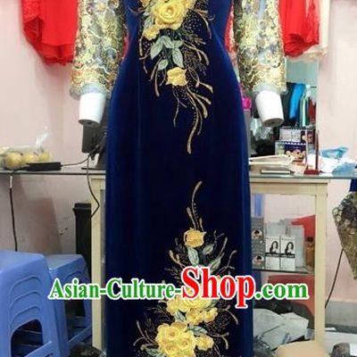 Traditional Top Grade Asian Vietnamese Costumes Classical Pleuche Full Dress, Vietnam National Ao Dai Dress Catwalks Debutante Navy Lace Qipao for Women