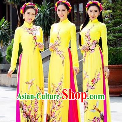 Traditional Top Grade Asian Vietnamese Costumes Classical Bride Toast Full Dress, Vietnam National Ao Dai Dress Hand Painting Plum Blossom Cheongsam for Women